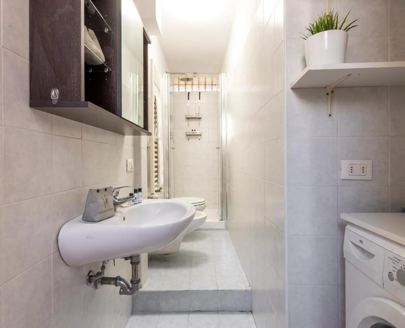 Apartment City Center Premuda - B Home Milan